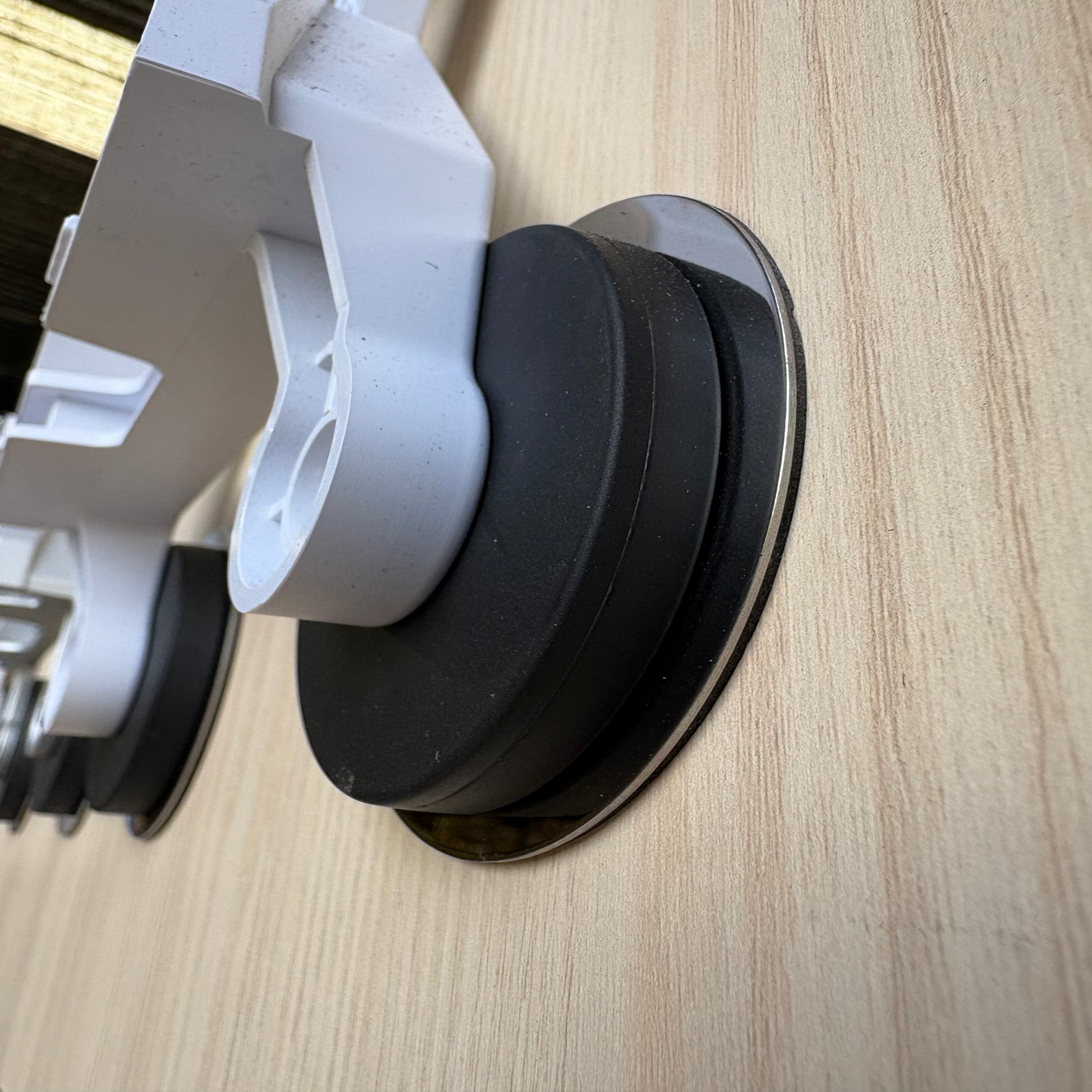 3M metal mounting discs for magnetic phone holders