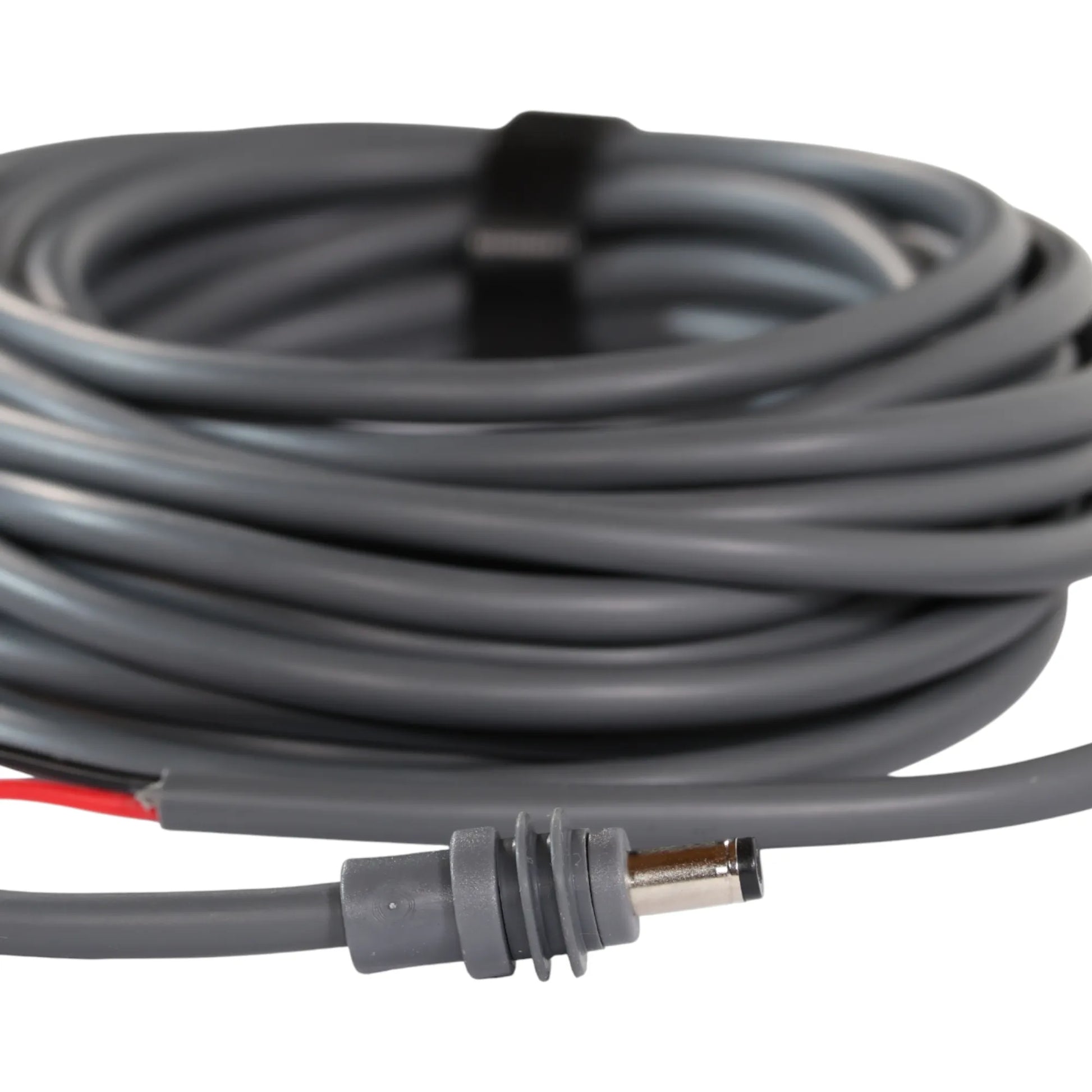 Starlink Mini twincore cable connected to 12V fuse block