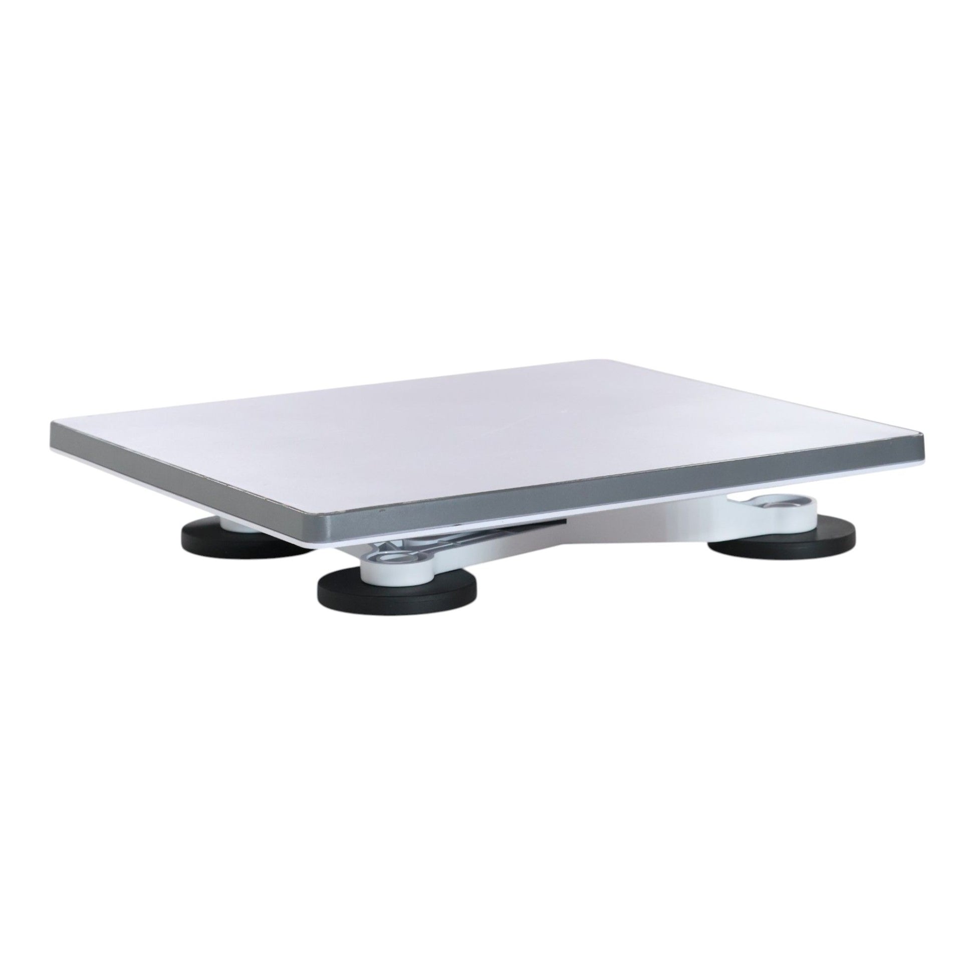 Low profile Starlink Mini magnetic mounting solution for reliable mobile internet