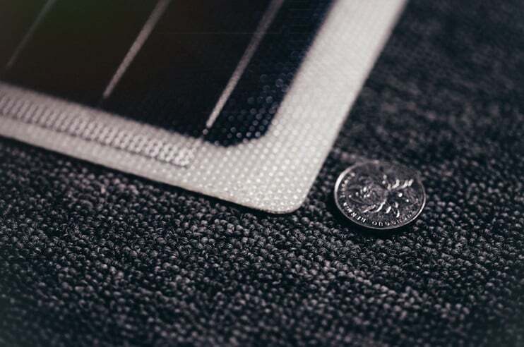 easy to install flexible solar panel for caravan roofs