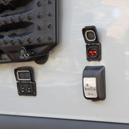 Anderson solar connection socket Ventura Series panel mount design
